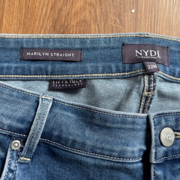 NYDJ Marilyn Straight Lift Tuck Ankle Stretch Waist Jeans NWT Size 22W - Picture 4 of 7